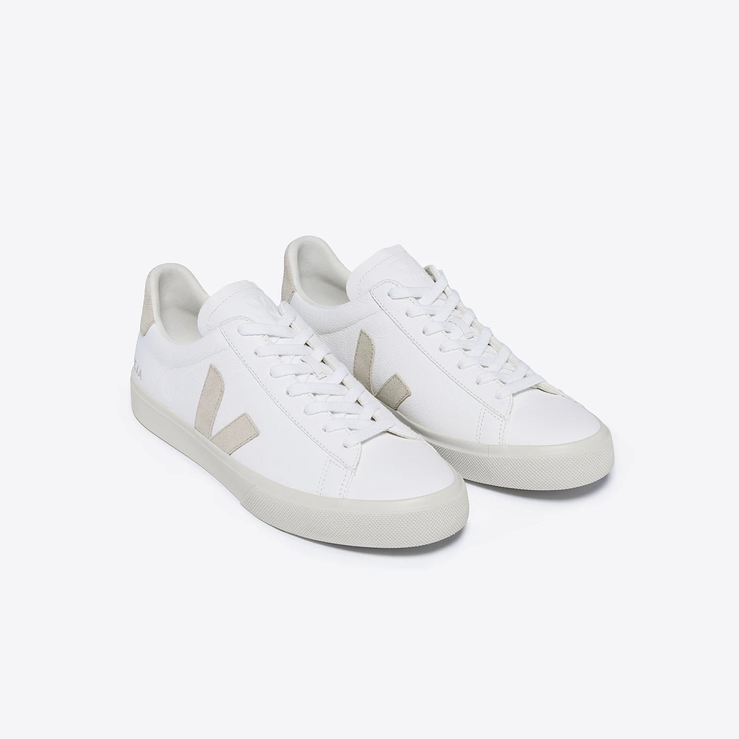 Veja campo leather sneaker extra white/ almond