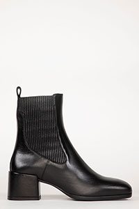 Homers - Niki Heeled Ankle Boot - Daniel Black