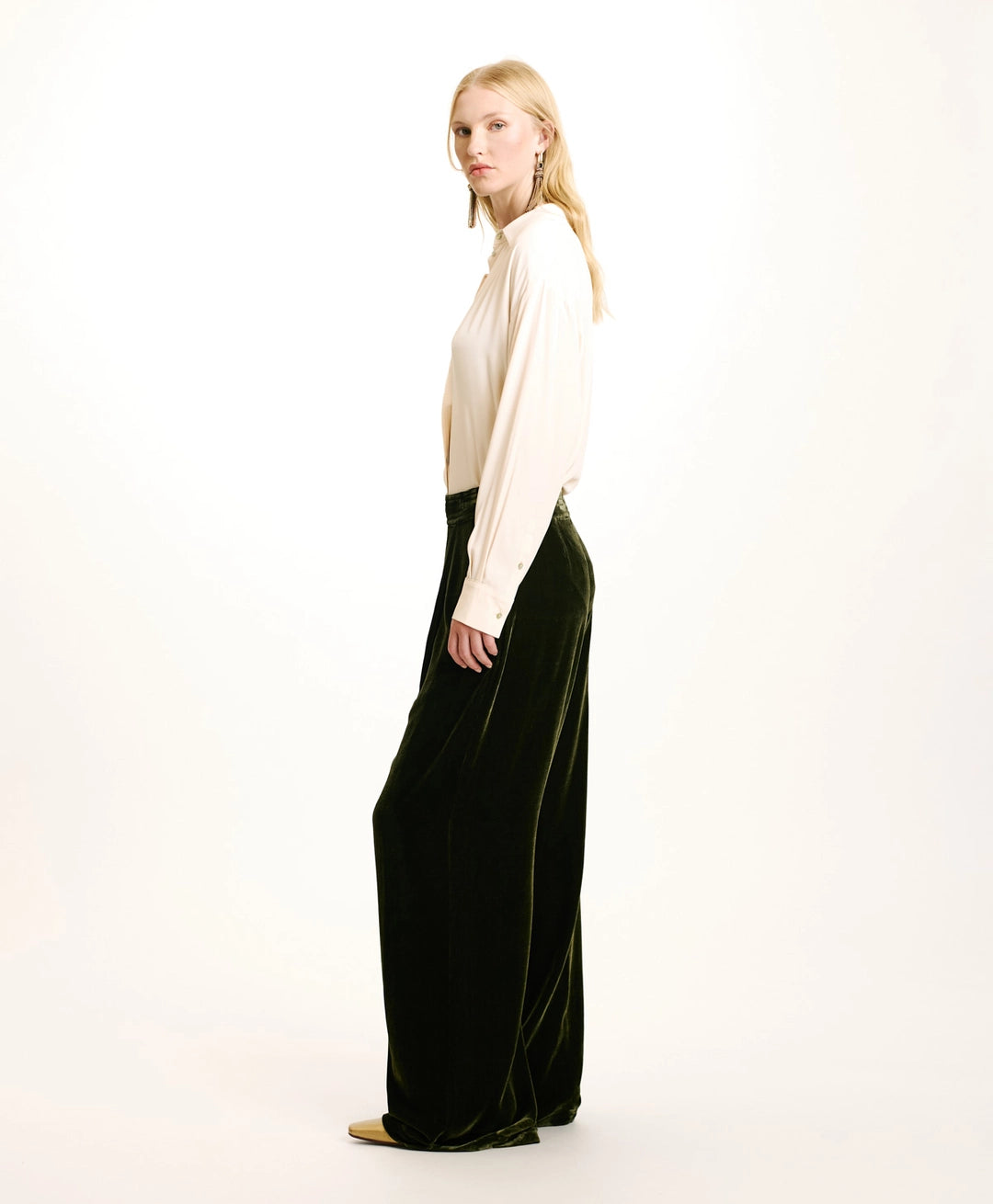 Momoni - Pascal Pant in Smooth Silk Blend Velvet - Matcha Green