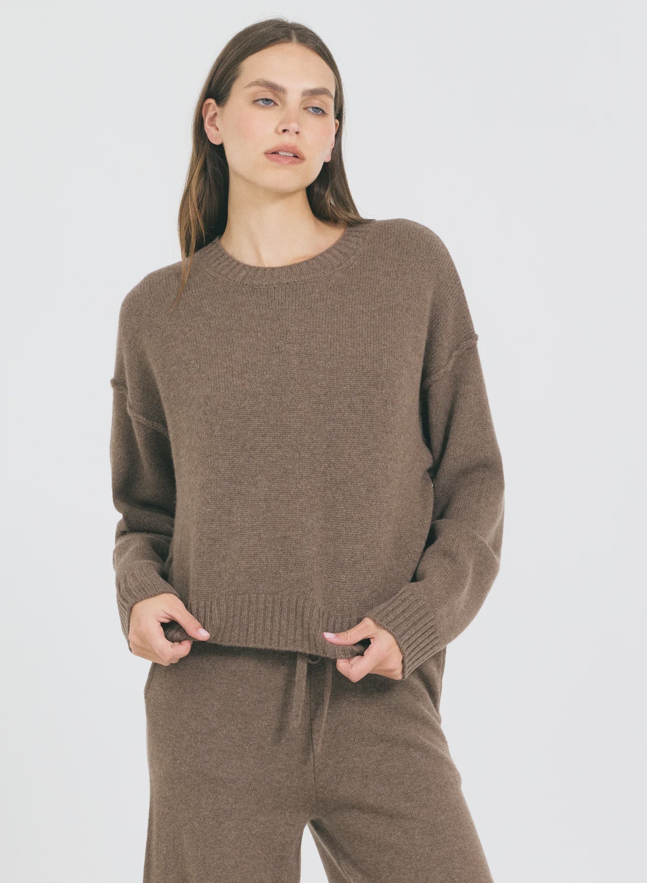 One Grey Day - Annika Cashmere Crewneck - Husk