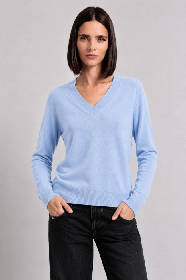 Minnie Rose- Cashmere LS Shrunken V  Neck- Nordic Sky