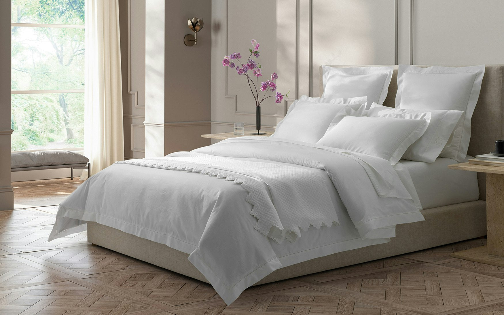 Matouk- Milano Hemstitch King Case Pair- Bone
