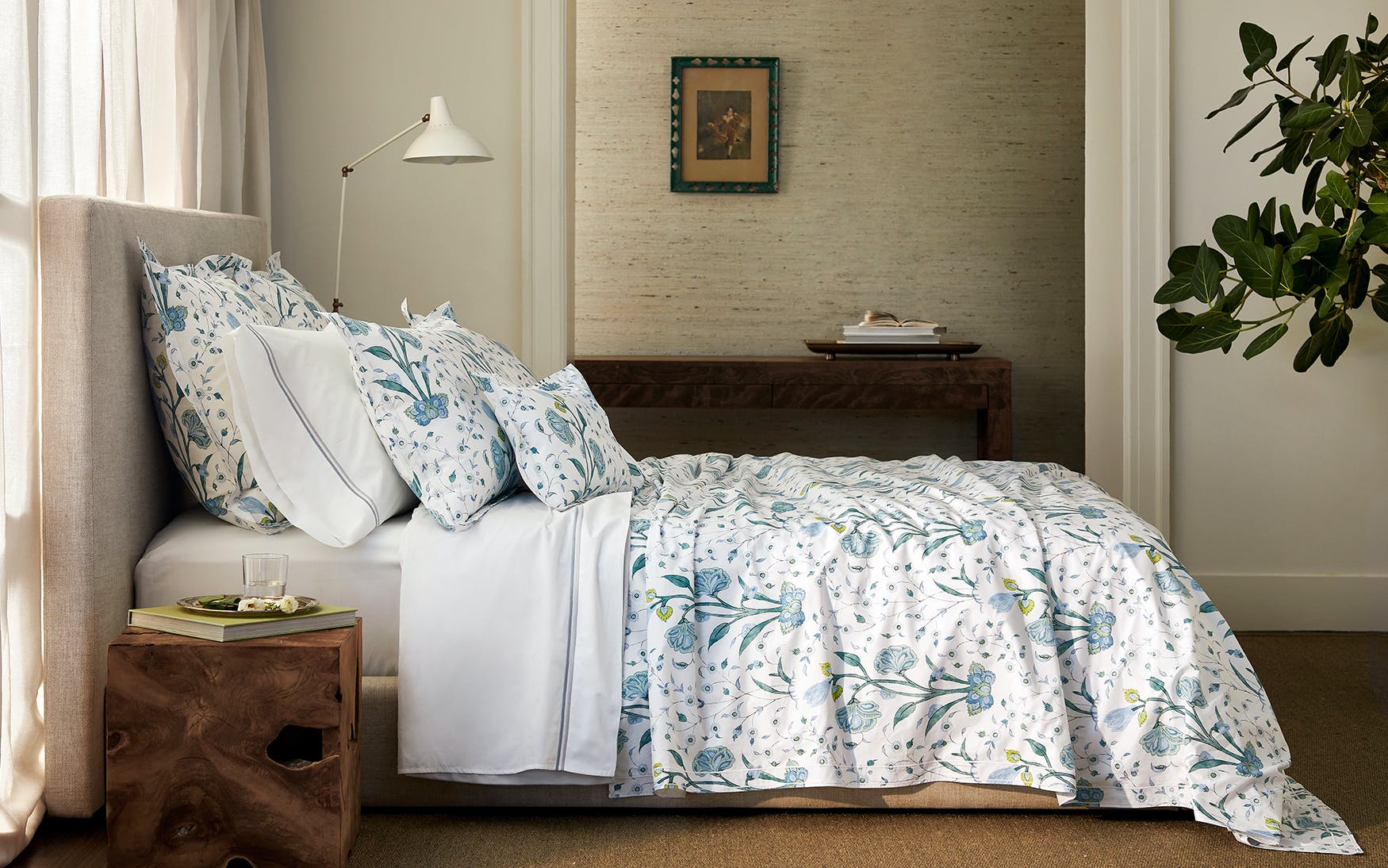 https://www.janeleslieco.com/products/matouk-khilana-full-queen-quilt-blue