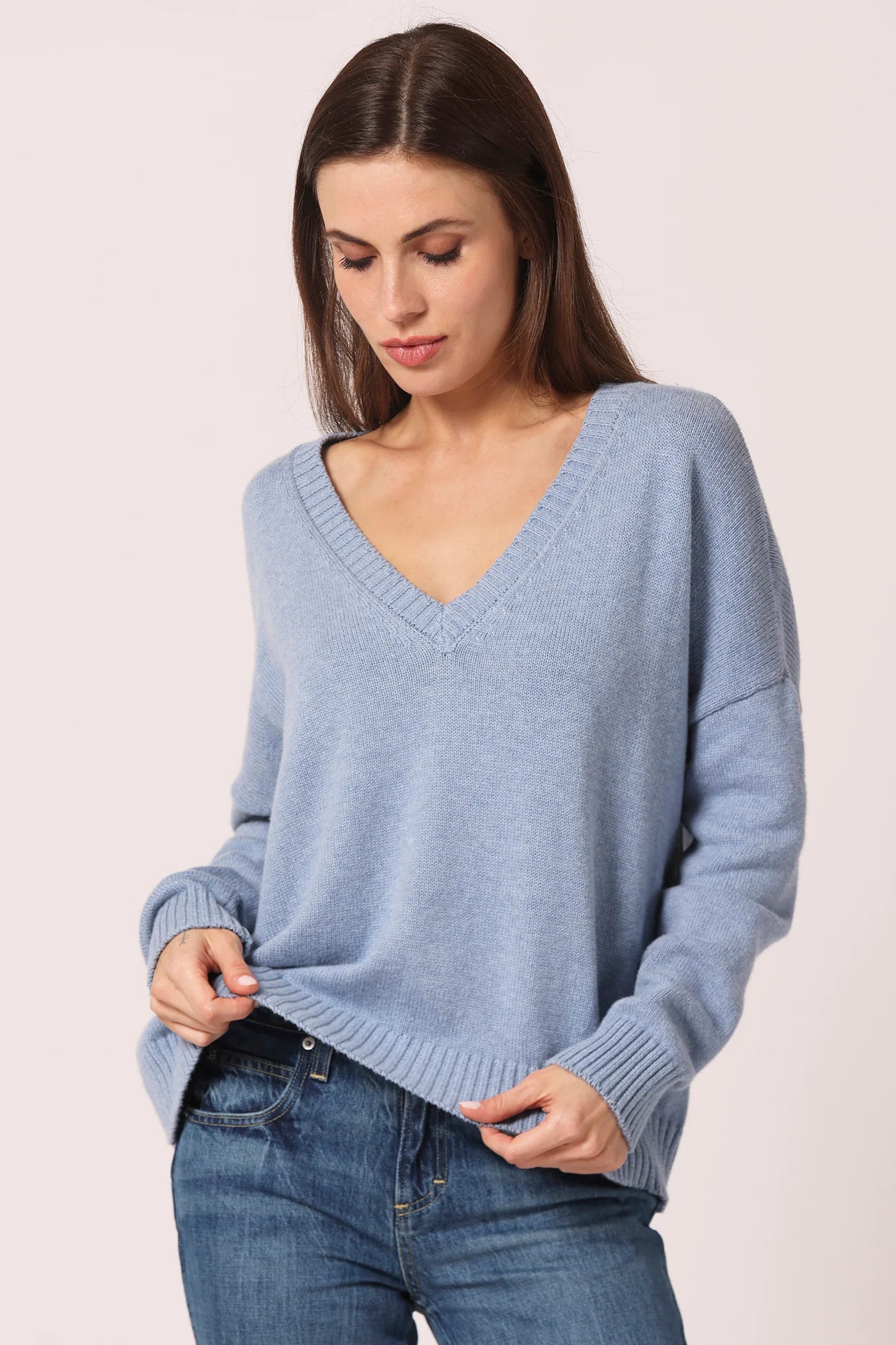 Minnie Rose Cotton Cashmere Boxy V Neck Top Blue Haze