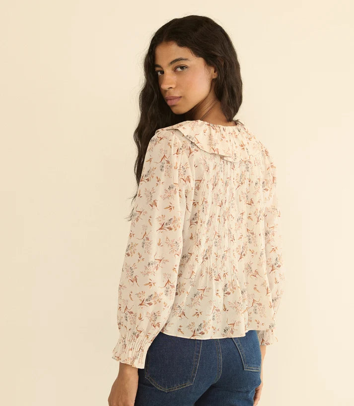Doen- Hardy Top- Creme Windswept Meadow