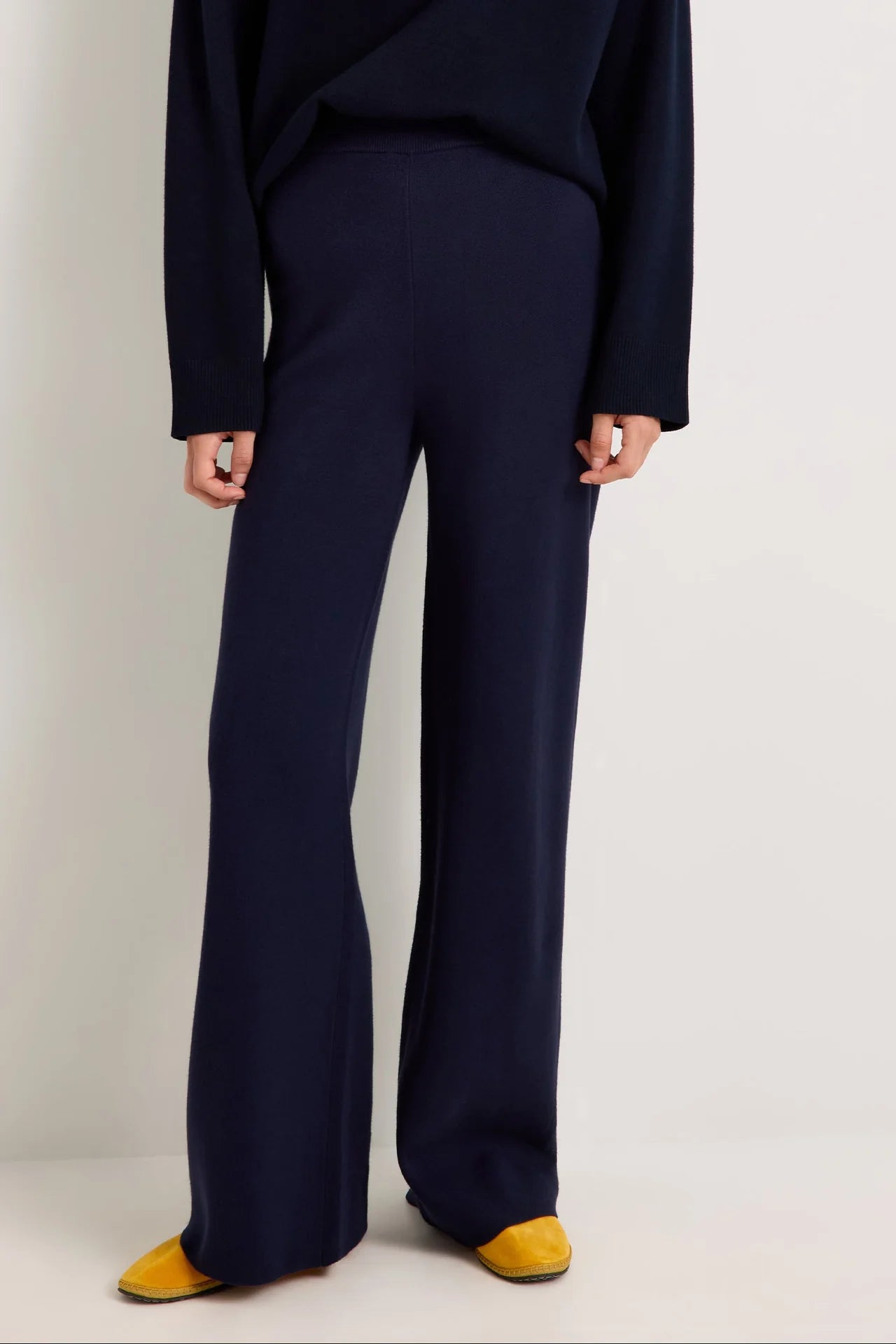 Marie Oliver- Winnie Pant- Navy