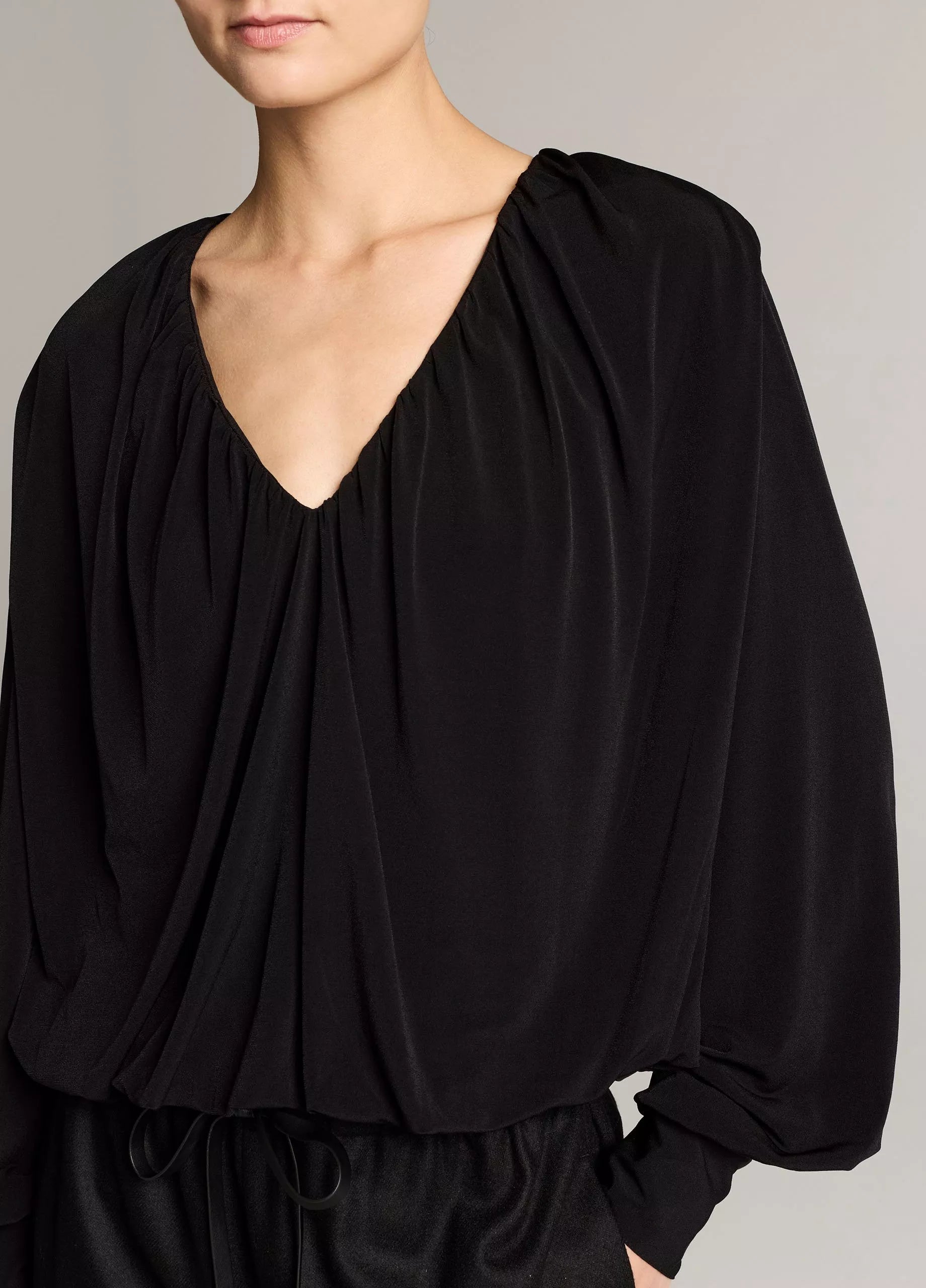 Vince- Long Sleeve V Neck Bubble Top- Black