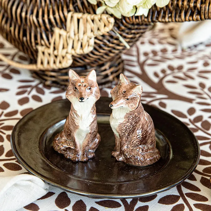https://www.janeleslieco.com/products/juliska-clever-creatures-fox-salt-and-pepper-set-2-piece
