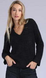 Minnie Rose - Cashmere Luxe Boucle Boxy V Neck - Black