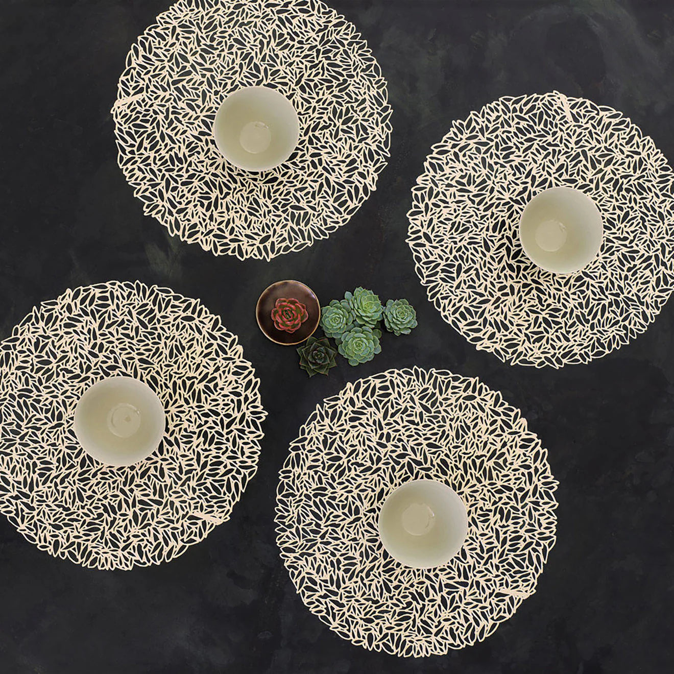 Chilewich - Petal Round Placemat - Champagne
