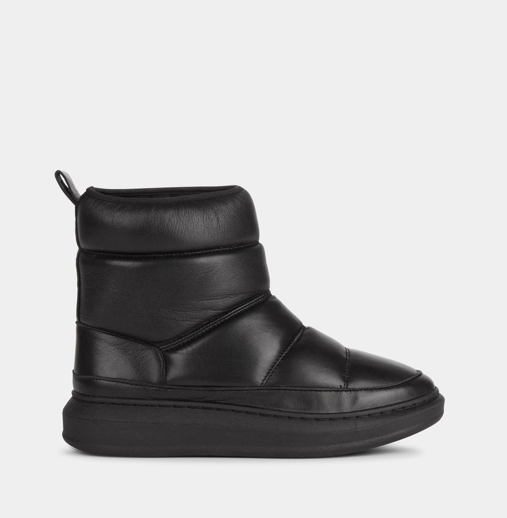 Ivylee - Women's Nappa Leather Moon Boot - Black